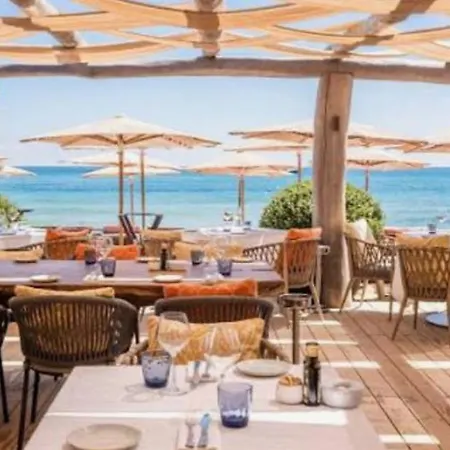 In Center 2 Bedrooms & 2 Bathrooms Exclusive Style Tropez * Сен-Тропе