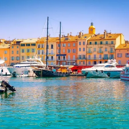 In Center 2 Bedrooms & 2 Bathrooms Exclusive Style Tropez Апартаменты *